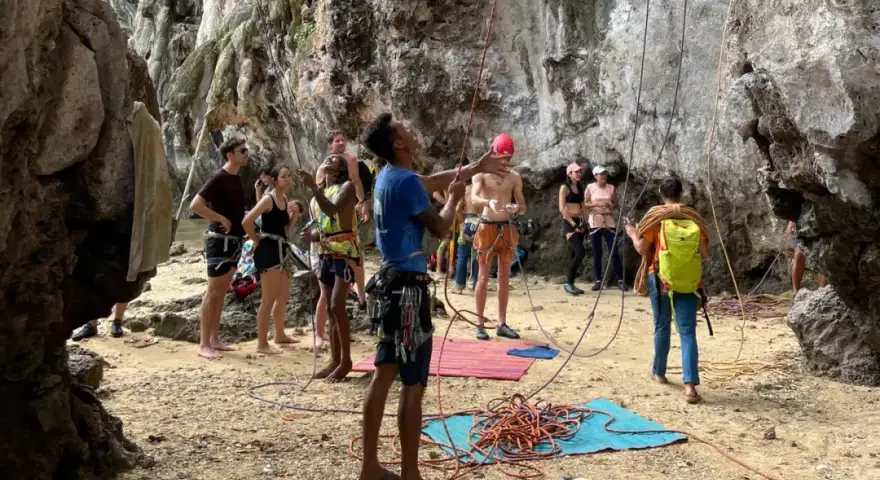 Krabi Cliff Climbing