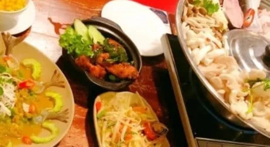 Hanoi-street-food