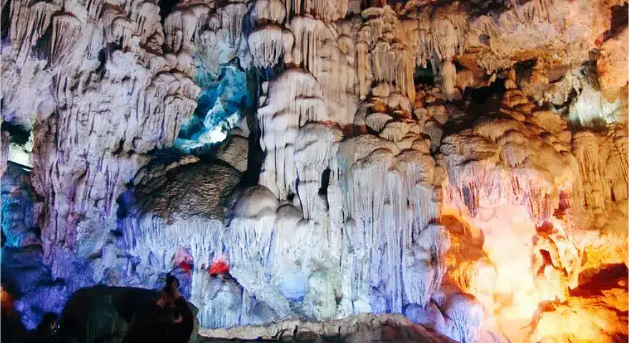 Trung Trang Cave Halong Bay