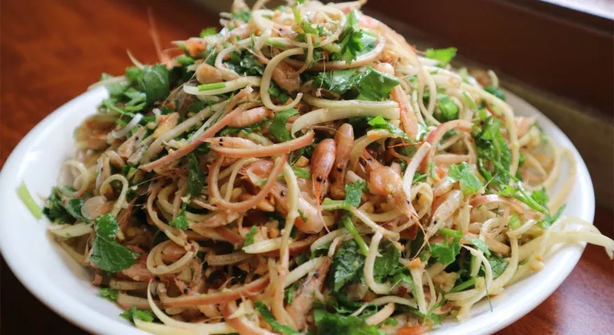 Vietnam food Nom Hoa Chuoi