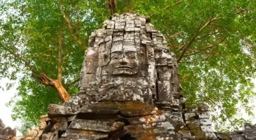stone-ruin-at-ta-som-temple-in-angkor-wat-complex-siem-reap