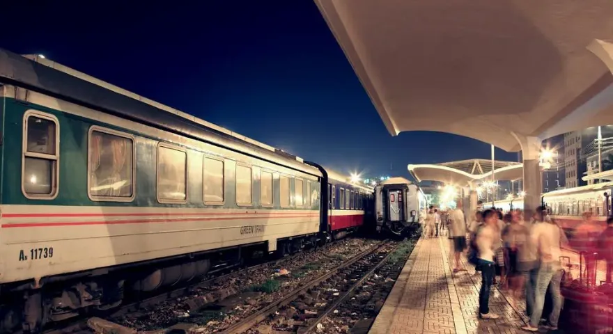 Hanoi-train-station