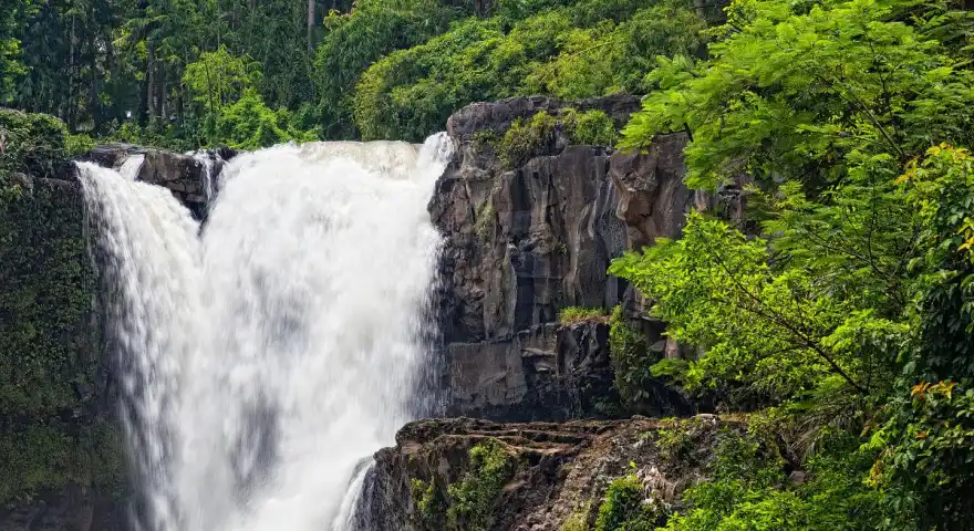 Bali Tegenungan Waterfall