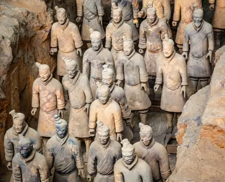 china-xian-excavated-sculptures-statues-of-the-terracota-army-soldiers