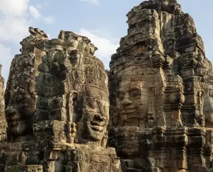 Cambodia tour with Bayon temple in Siem Reap